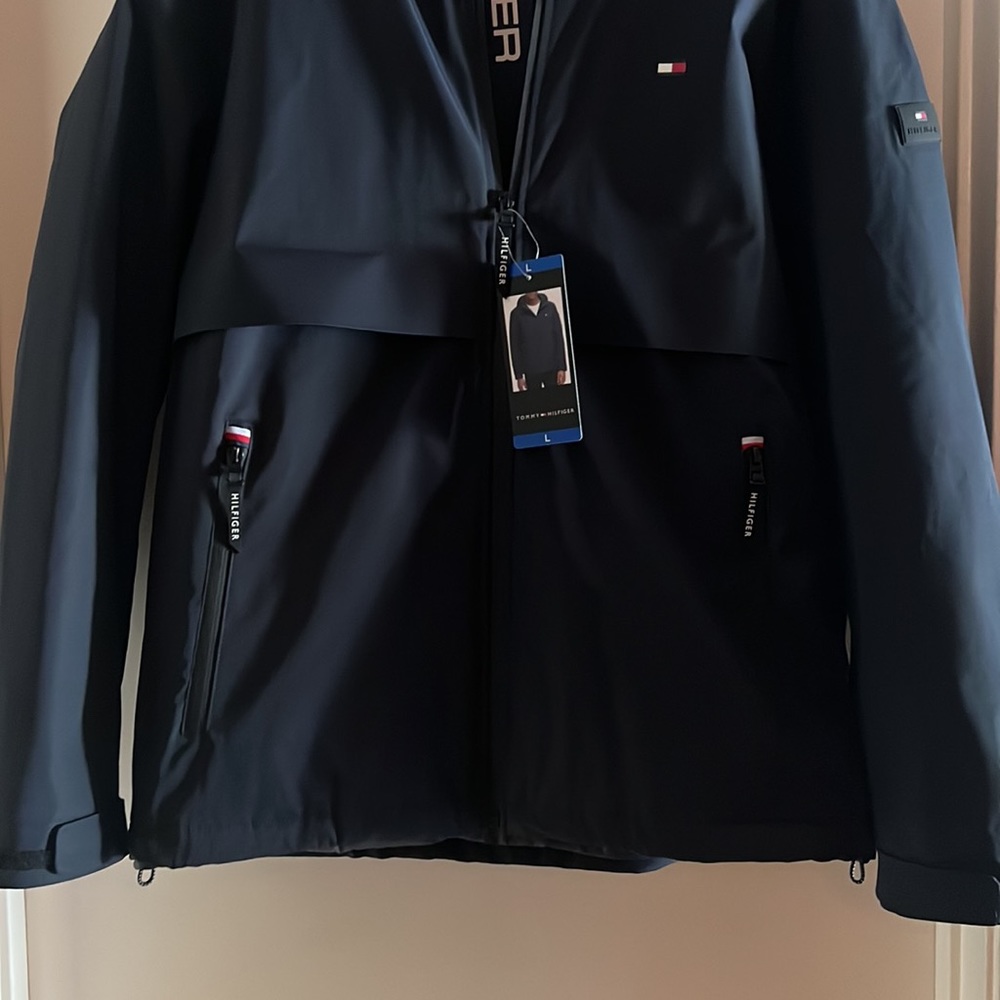 NWT Tommy Hilfiger Lightweight Stretch Rain Jacket L - Picture 3 of 12